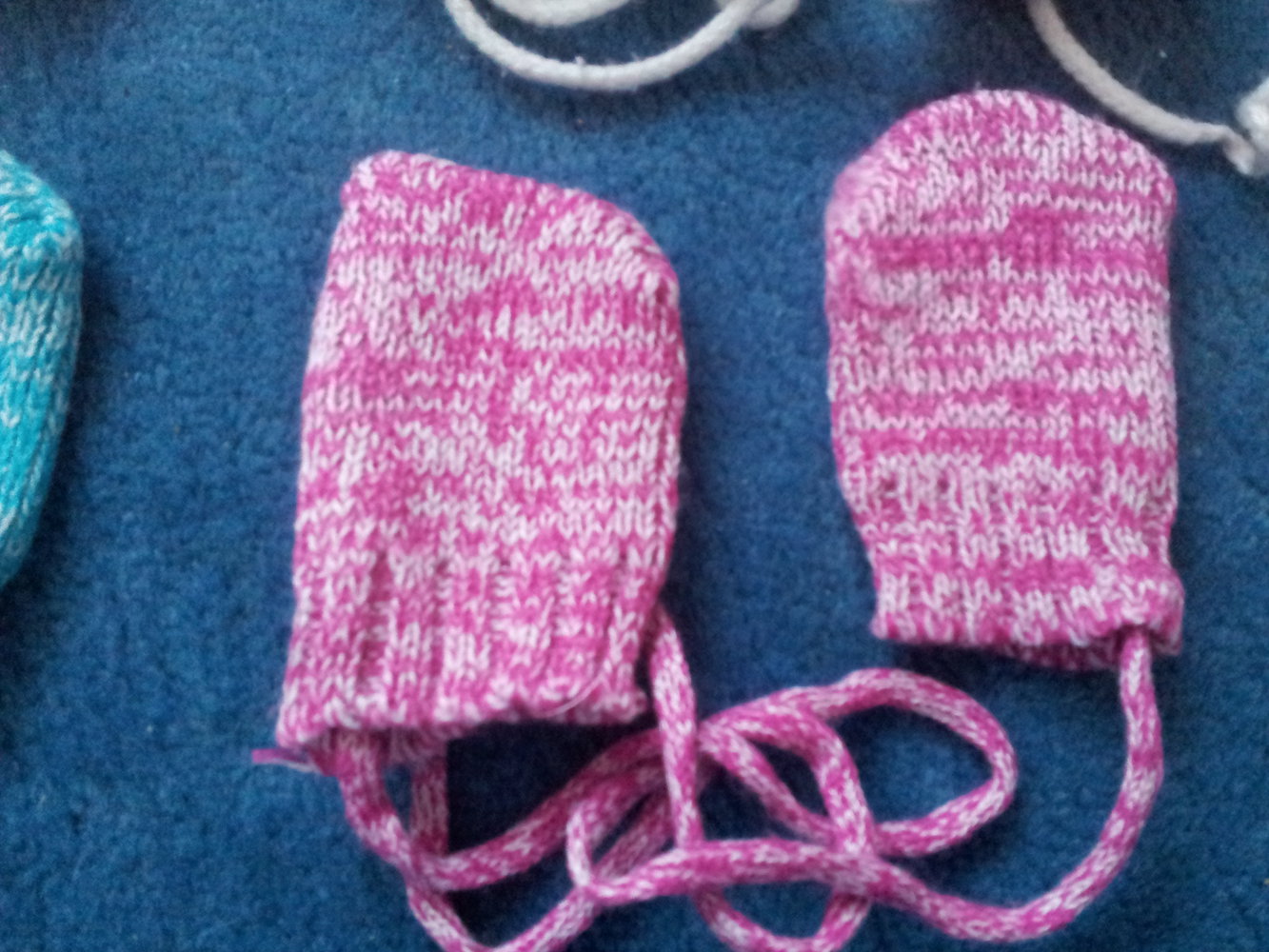 rosa Handschuhe Fäustlinge Strick