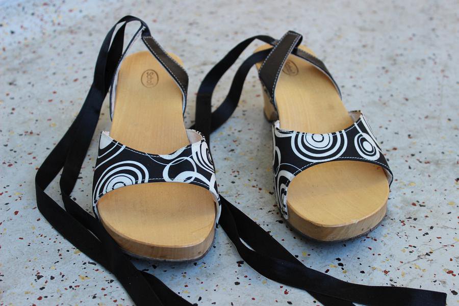 DR. SCHOLL Plateau Clogs Echt-Holz Satin-Band Leder schwarz-weiß