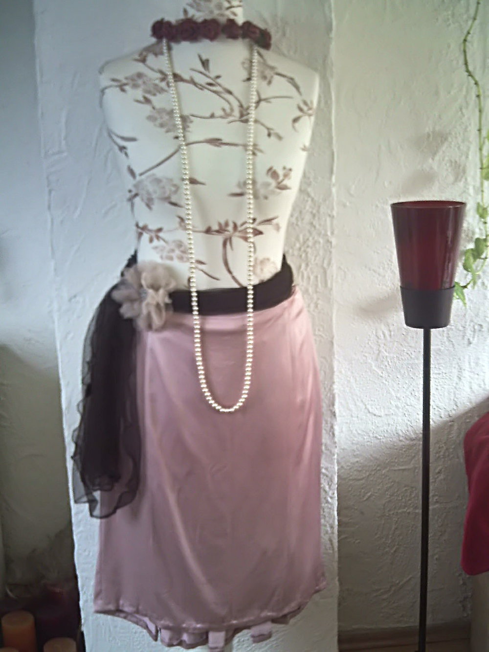 Pudernude Satinrock Romance von Zara 40/42