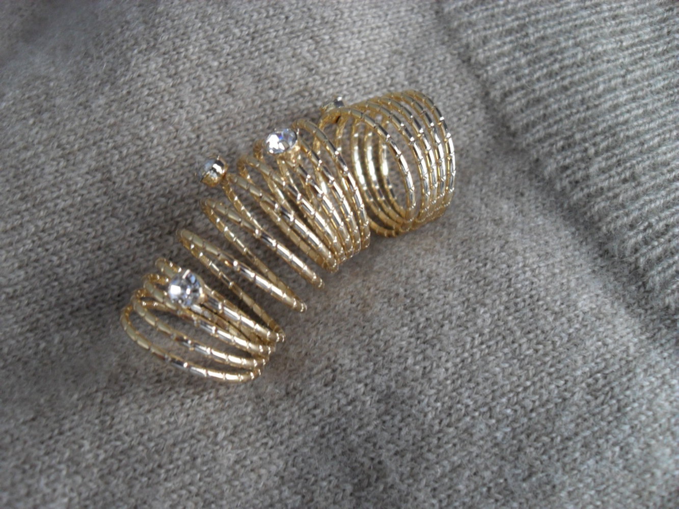Ring gold orient