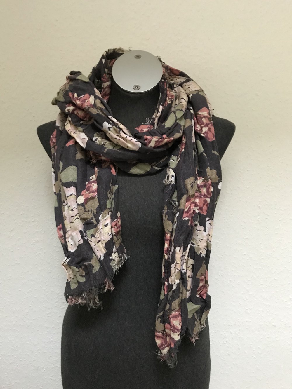 Halstuch mit Blumenmuster 