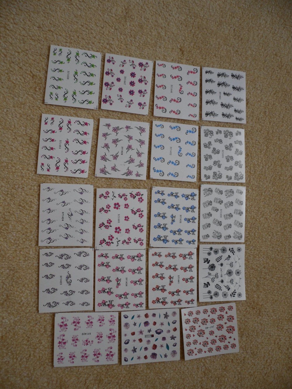 Wassertransfer Nagelsticker Blumen 1