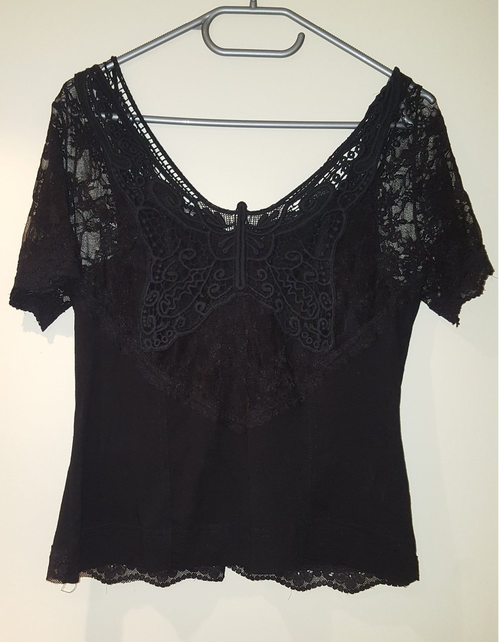 Gothic Spitzen Oberteil mit Schmetterling