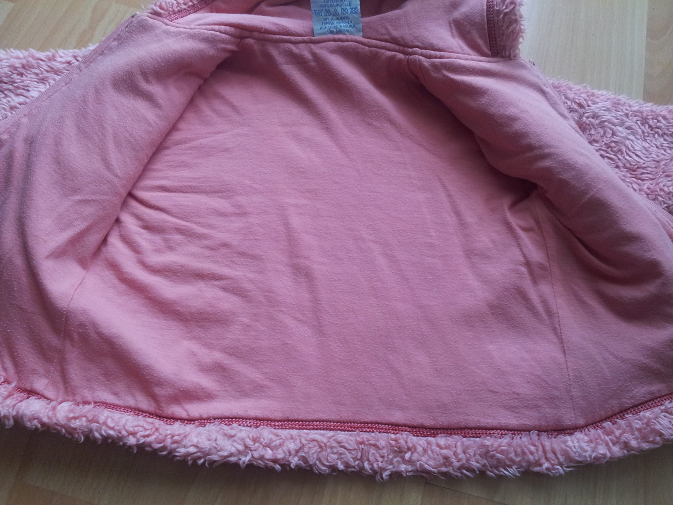 Jacke Kuscheljacke Plüschjacke  blassrot Zipfelmütze rot