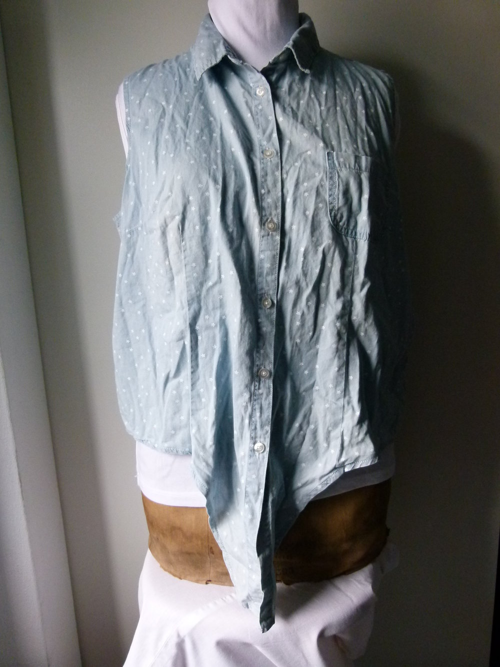 Jeans Wickeltop Bluse mit Sternchen, hellblau weiß, Boho Festival Goa Mori Sommer