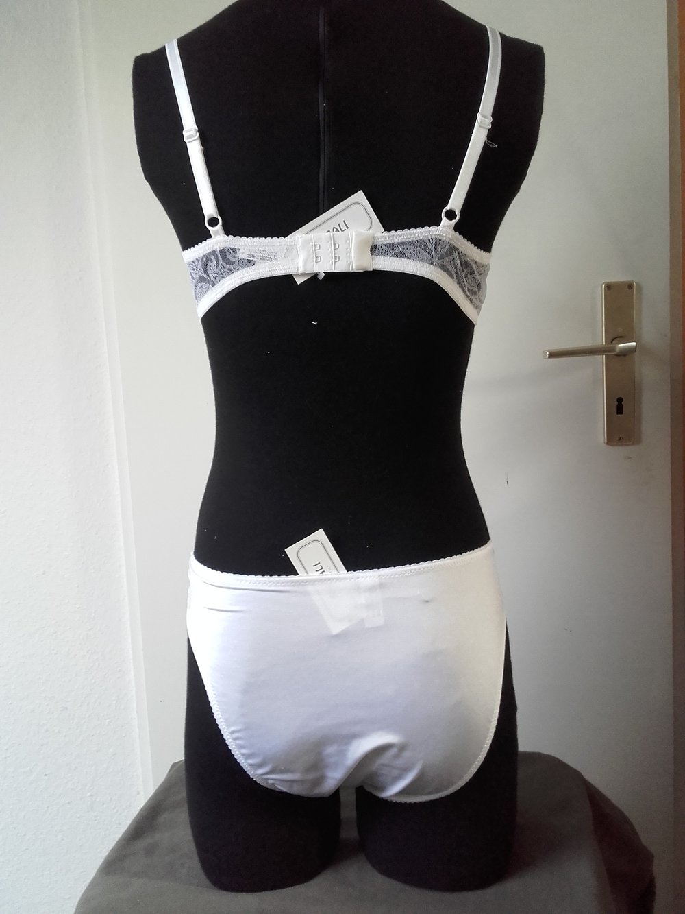 Magali, blau weiß durchsichtiig, slip 40 BH 75C