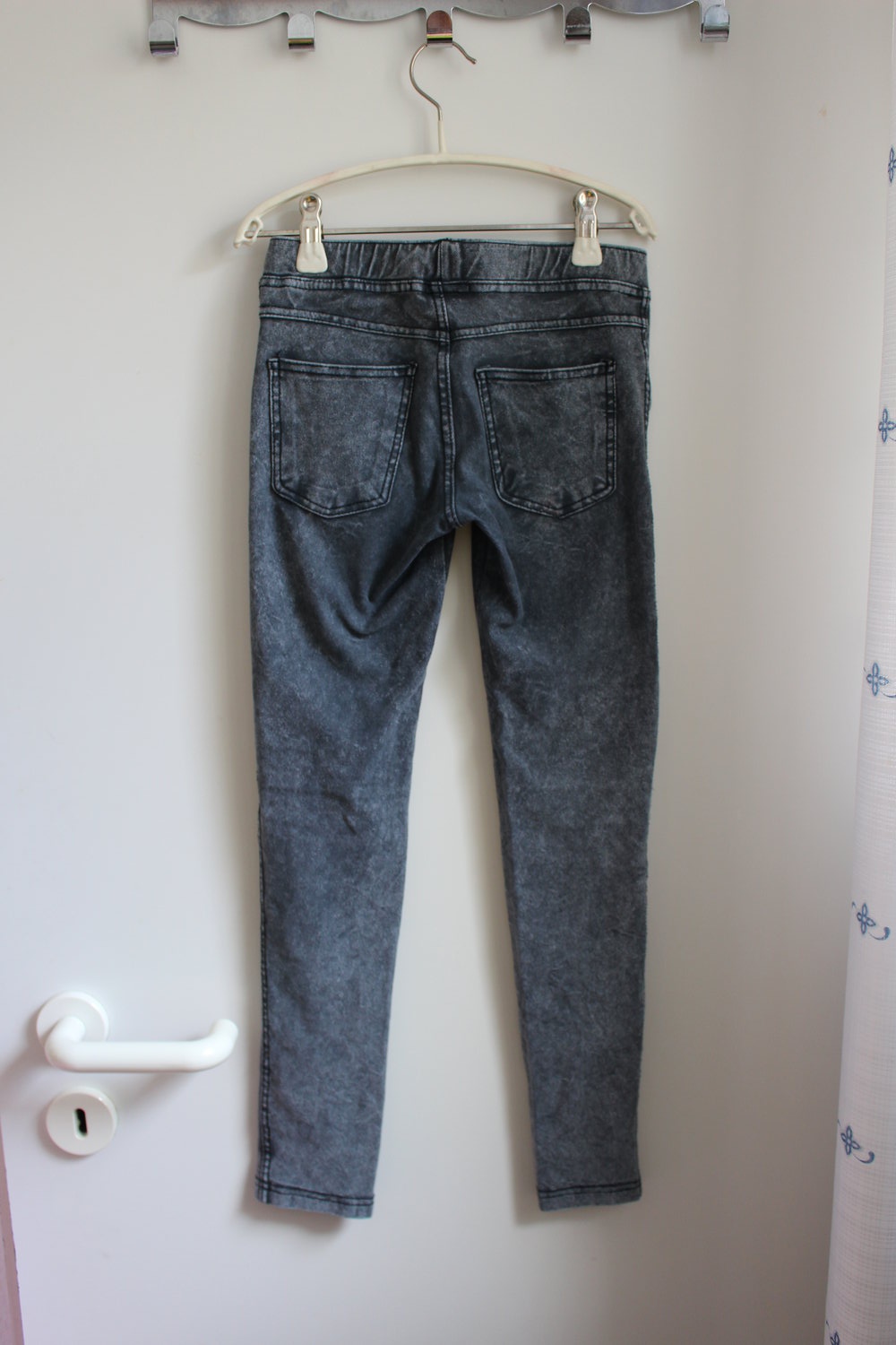 85. Leggings in Jeansoptik für Mädchen, graphitfarben, Gr. 140
