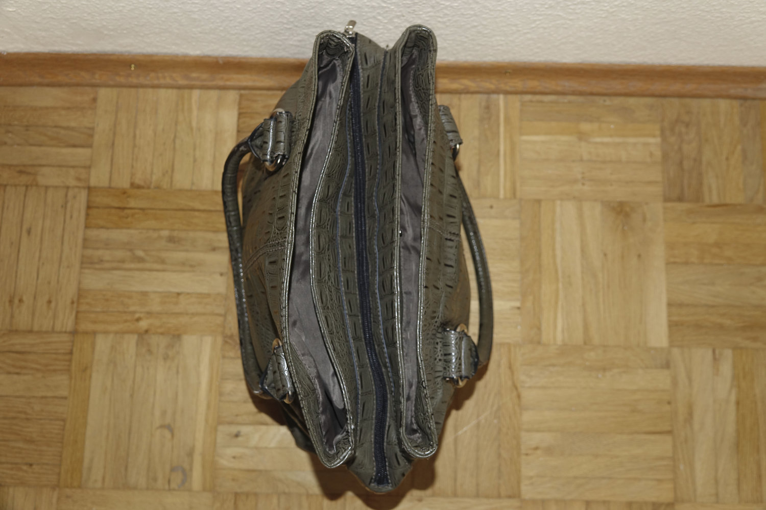 schöne Kroko Handtasche