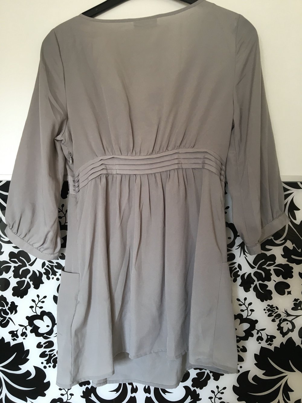 Graue Bluse