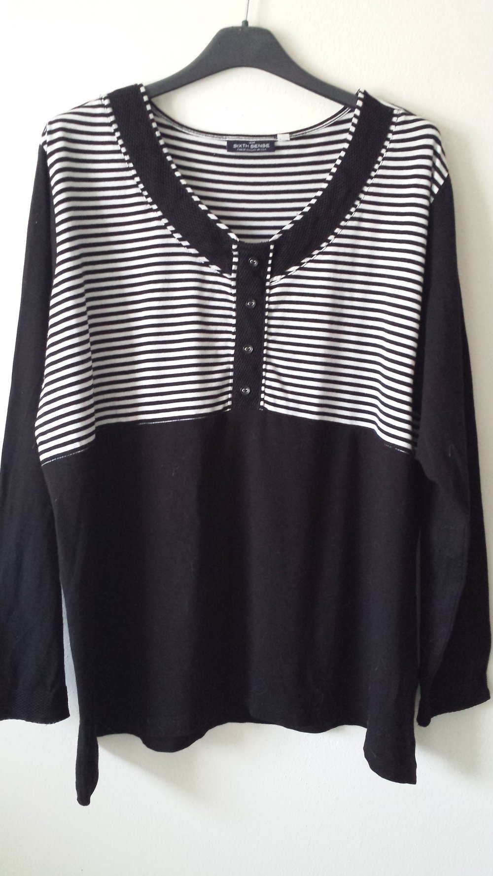 XL, Viskose-Shirt schwarz-weiß, Sixth Sense
