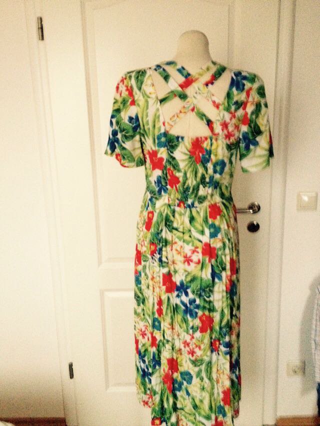 Blümchen Exclusives Design Maxikleid 