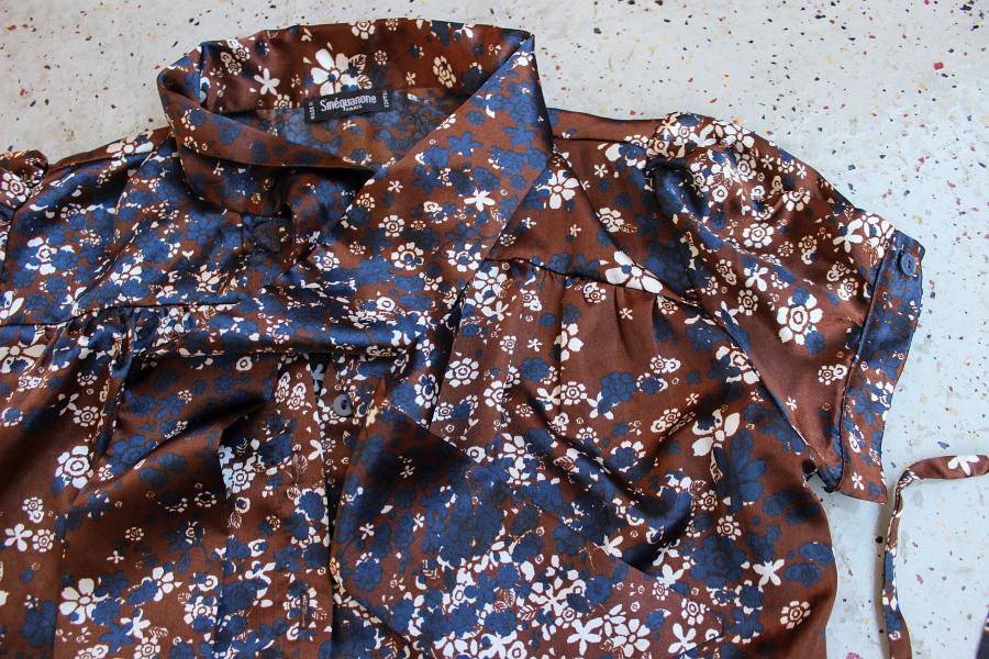 SINÉQUANONE Satin Schluppen-Bluse, franz. Gr. 38, braun blau weiß