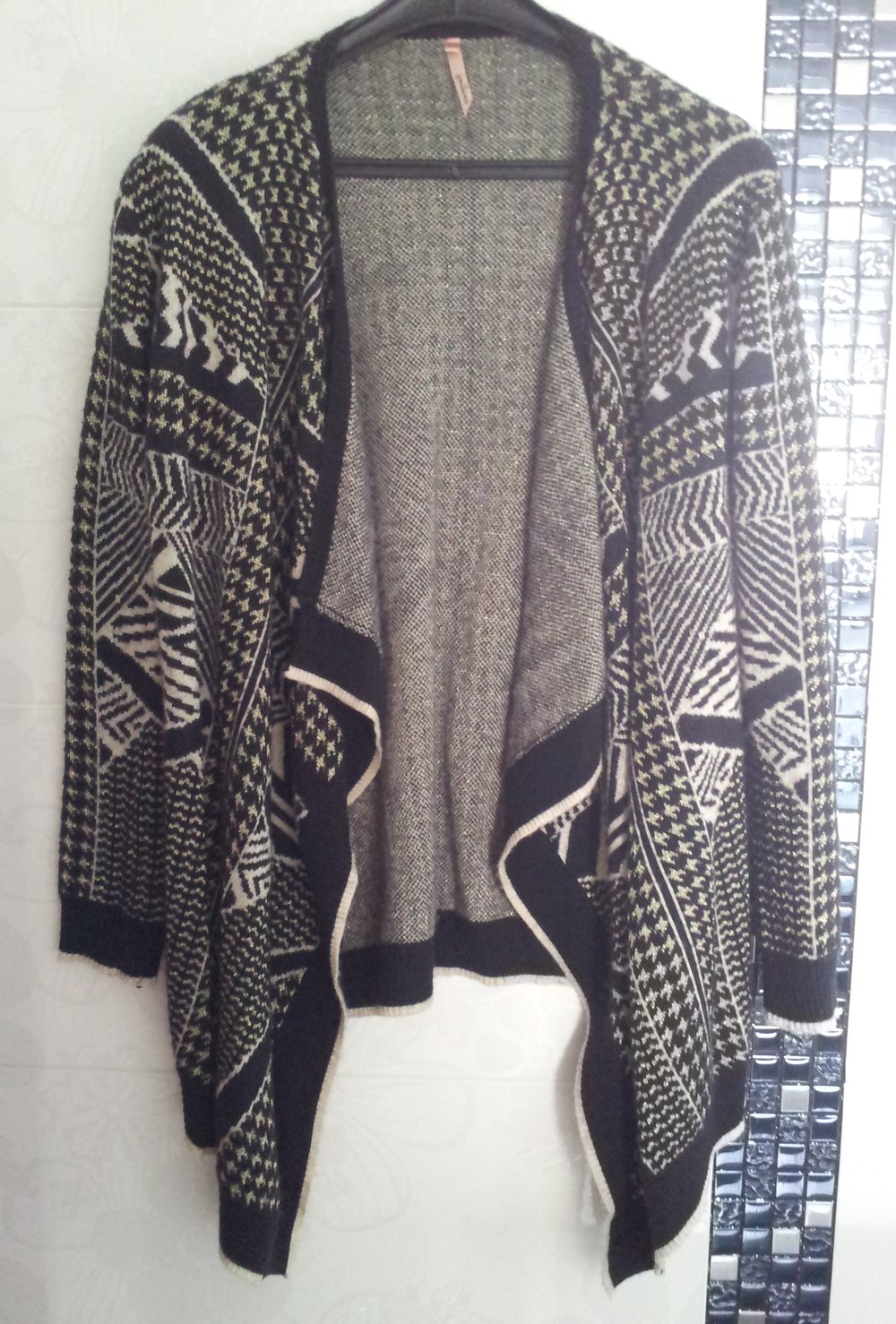 Strickjacke Cardigan Ethno Muster 