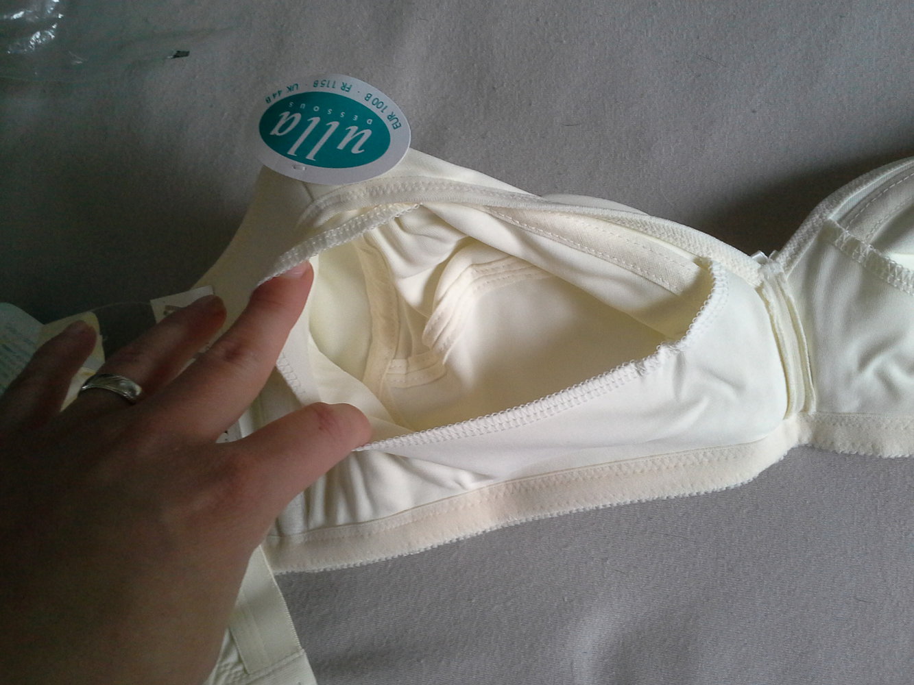 Ulla Dessous, BH Cremefarben Serie Helen, 100B, neu