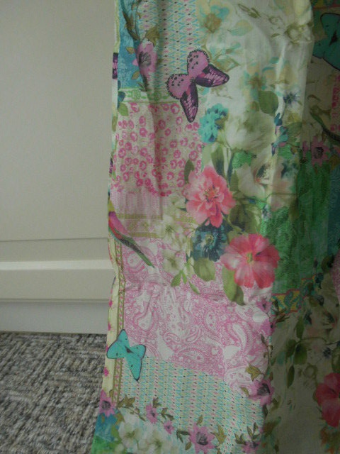 Lola Paltinger , Himmelblau, zuckersüßes Couture Kleid mit zauberhaften Prints, Gr. 36, Neu mit Etikett, Baumwolle, Kurzarm, Patchwork 