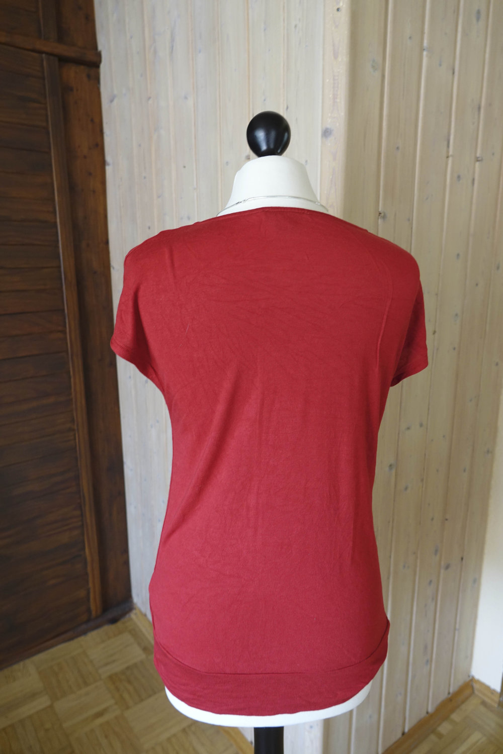Schönes Shirt mit Wickelung vorne