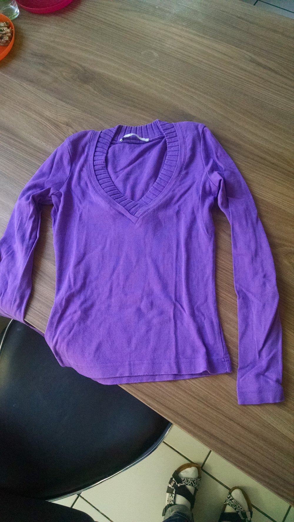 Lila Langarmshirt mit tollem Kragen