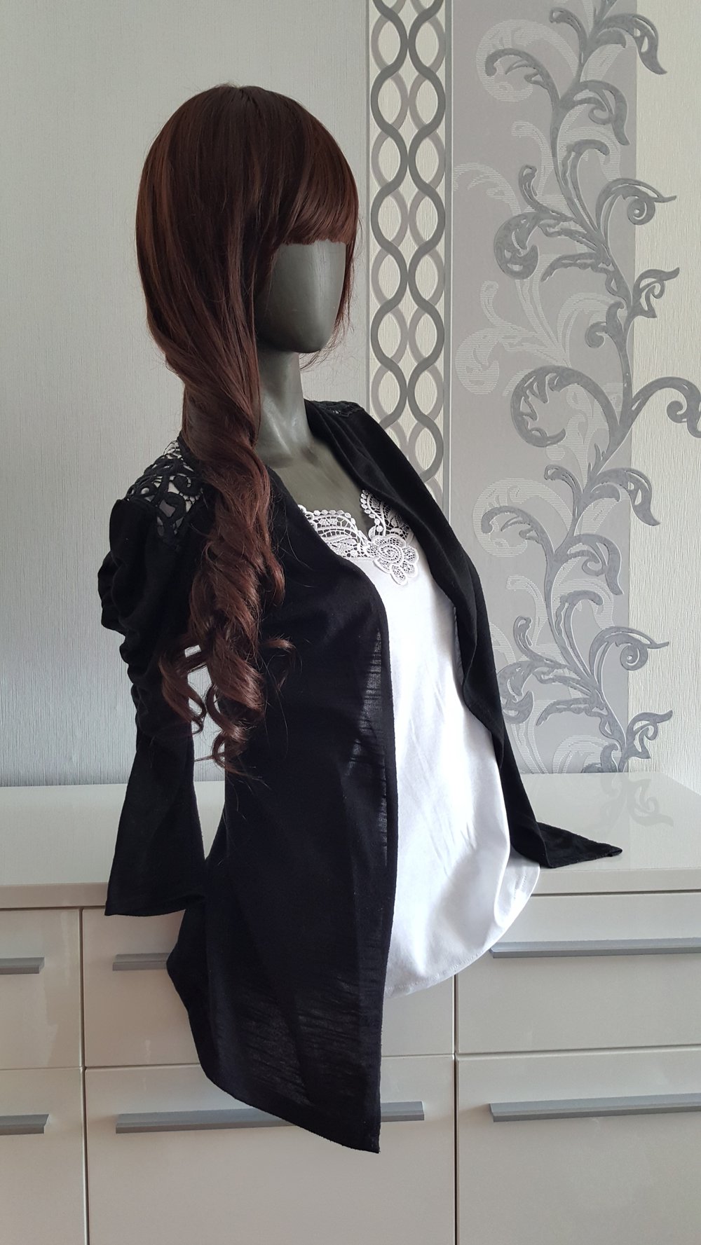 Cardigan lang schwarz mit Spitzen Hinten Strick ausgez. S 36 auch M 38