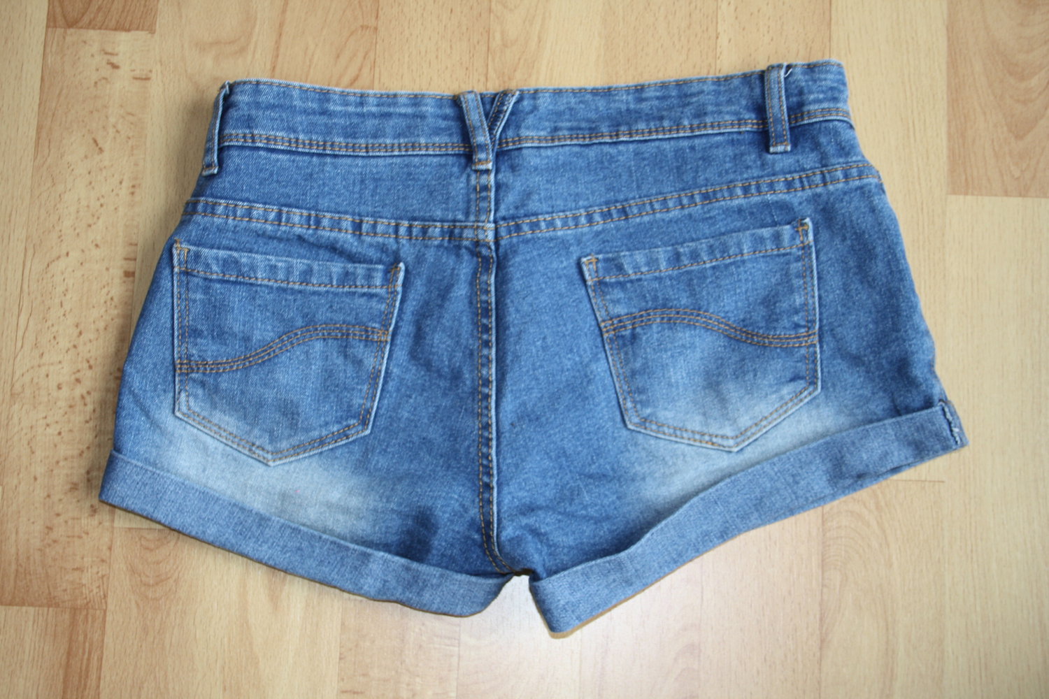 * Jeans Shorts blau