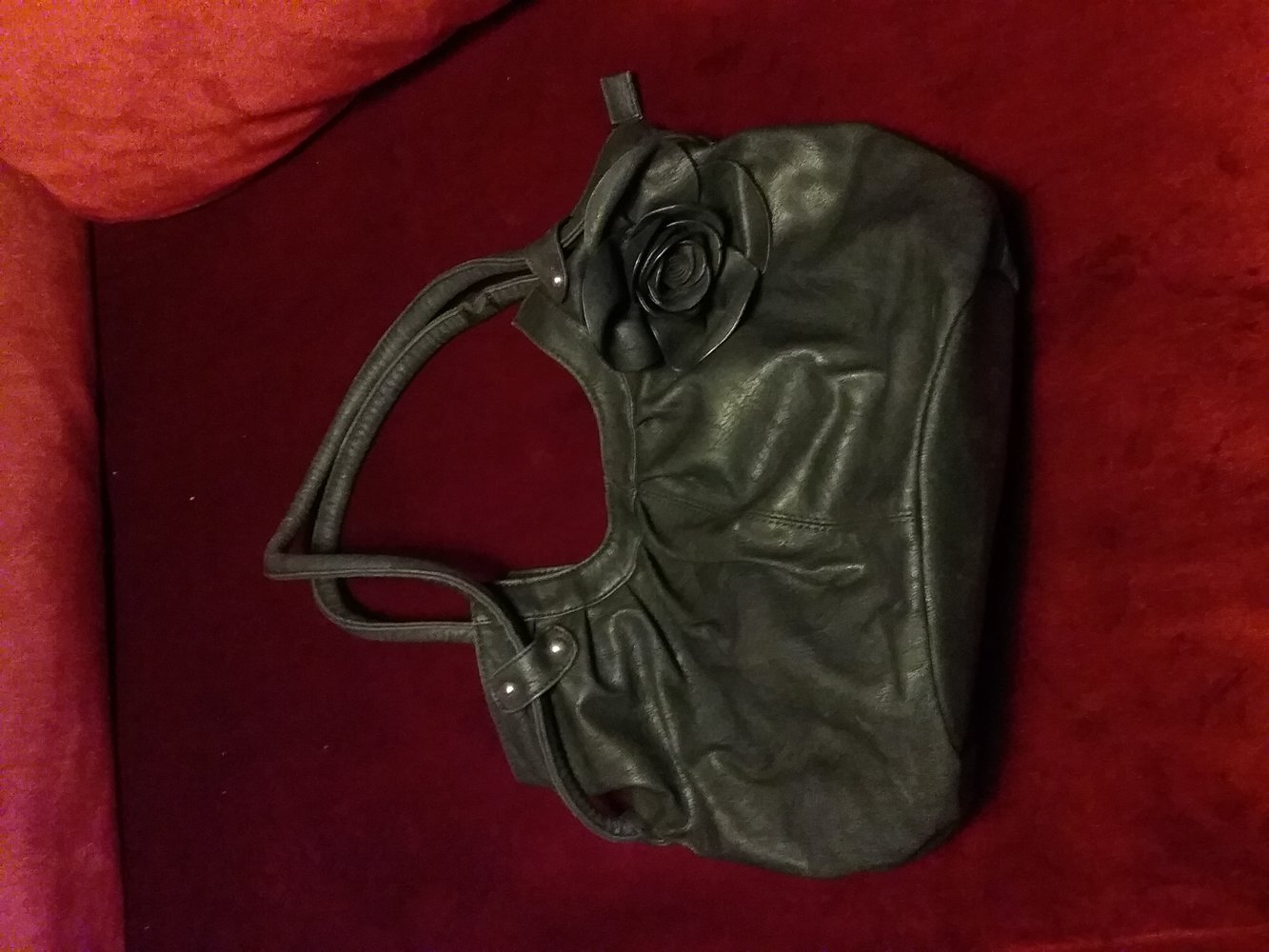schwarze handtsche