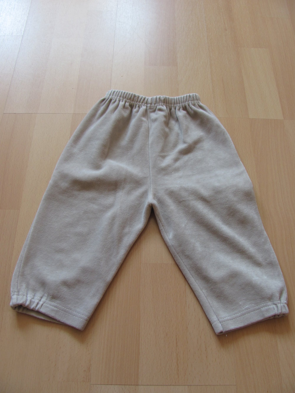 beige Hose Größe 74