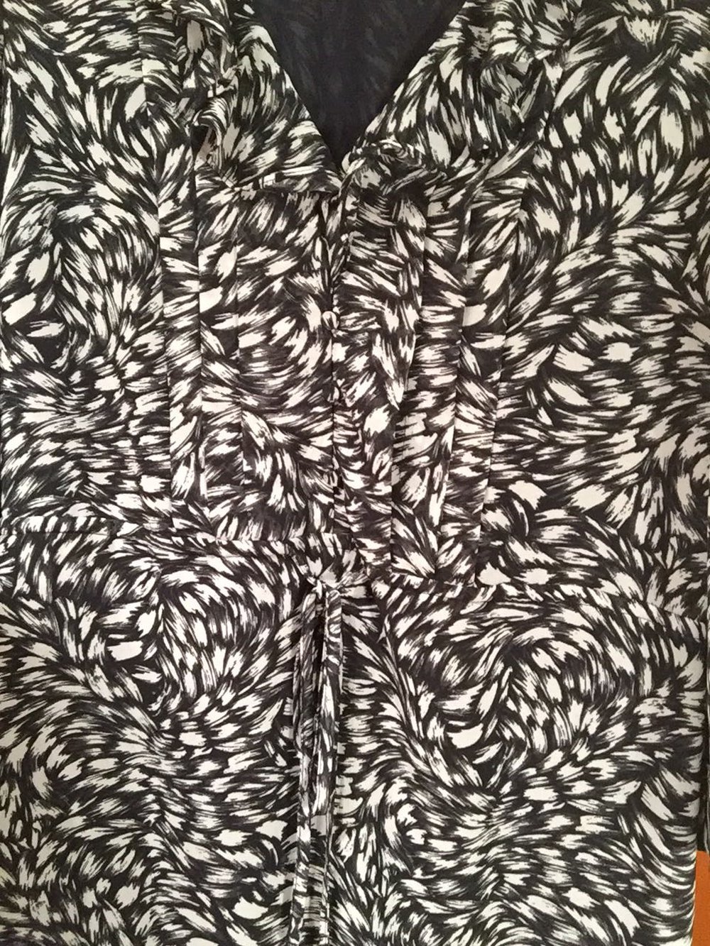 Elegantes Kleid NEU