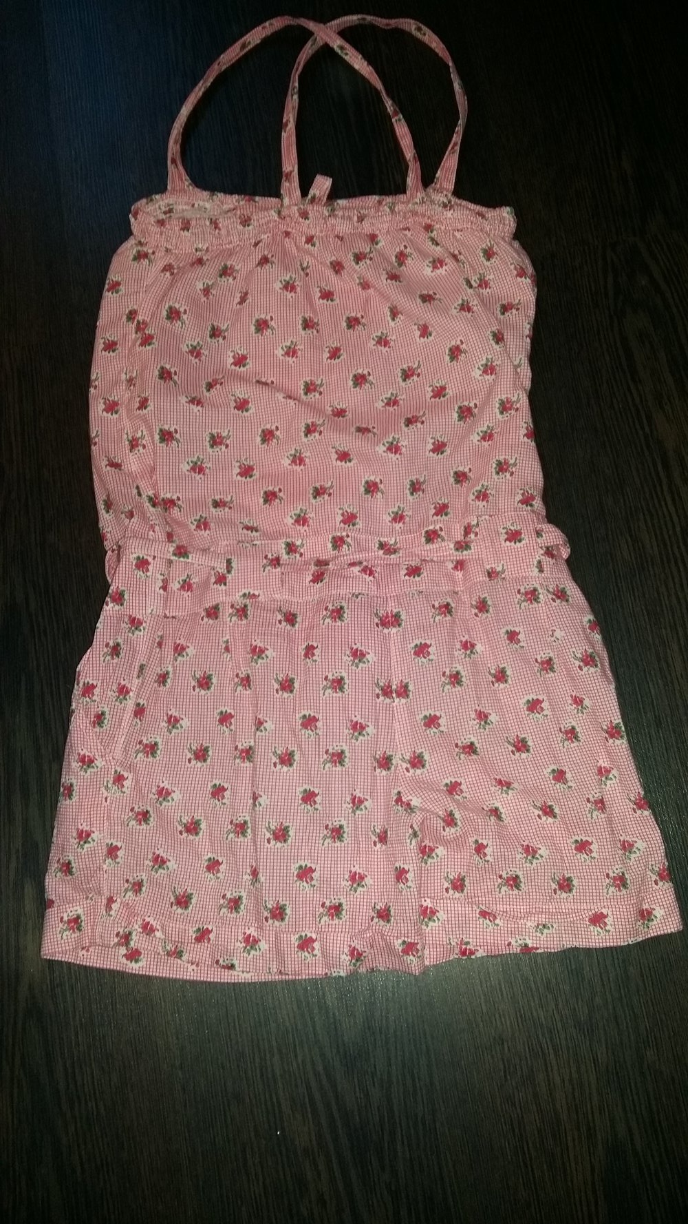 Süßer Rosen-Jumpsuit von Pimkie