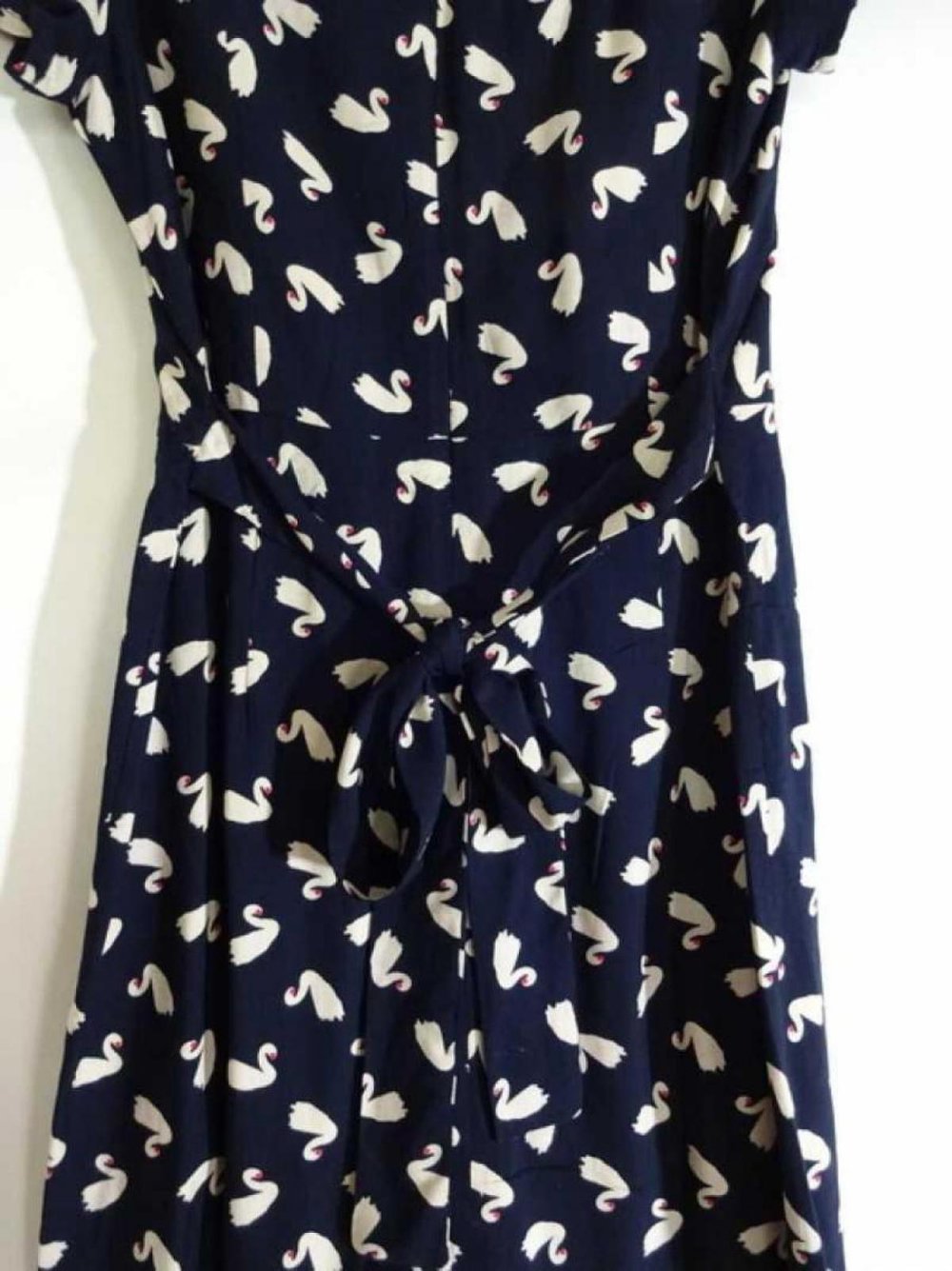 NEU Dunkelblaues Kleid mit Schwänen Yumi Gr. 40 Gr. 12 Gr. M