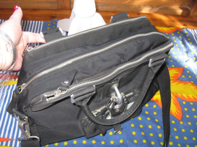 *** George Gina Lucy Tasche ***