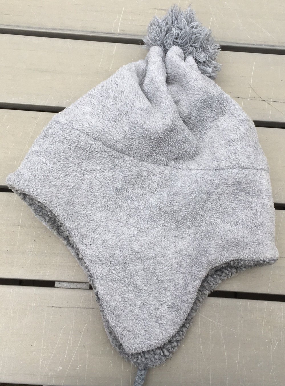 FLEECE MÜTZE grau