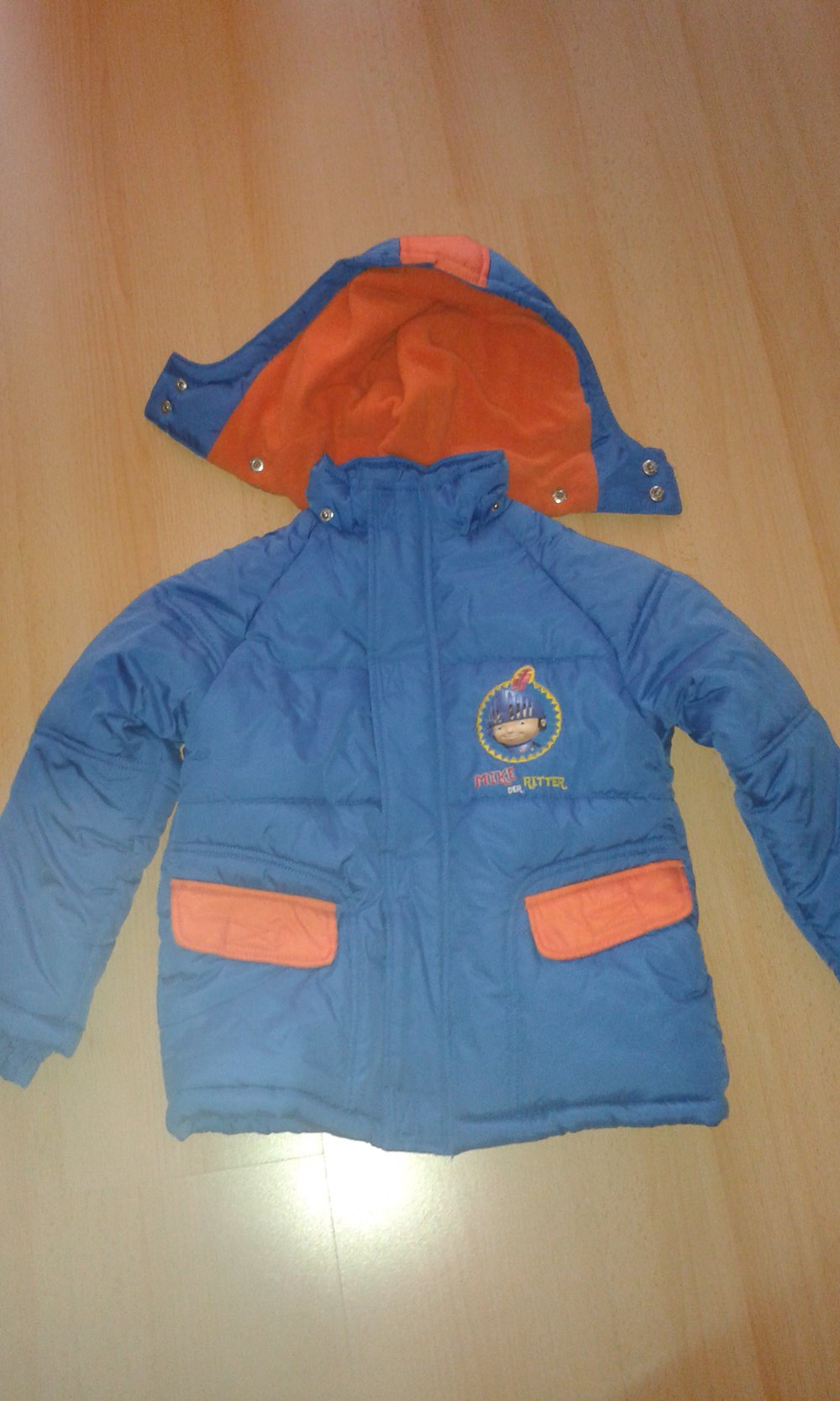 Jacke mit Kapuze