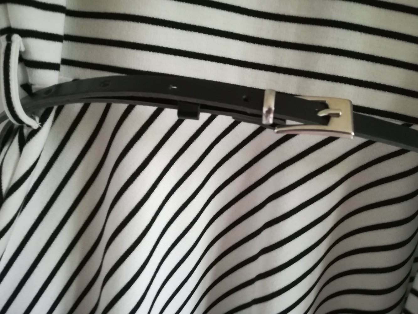 Neues gestreiftes Kleid 