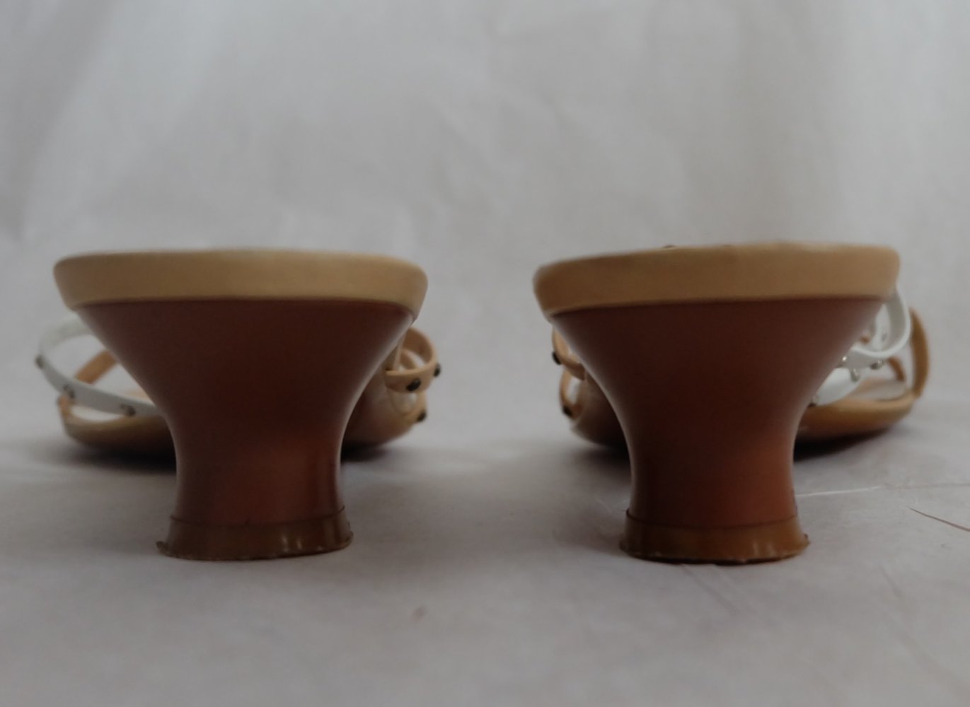 Vic Matié Sandaletten Gr. D 37 in Camel & Weiss,  Damen Schuhe Sandals Leder