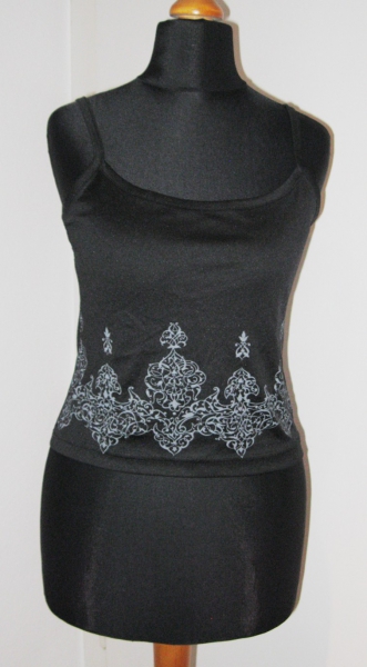 kurzes schwarzes Top mit Ornamenten Print Gr. S