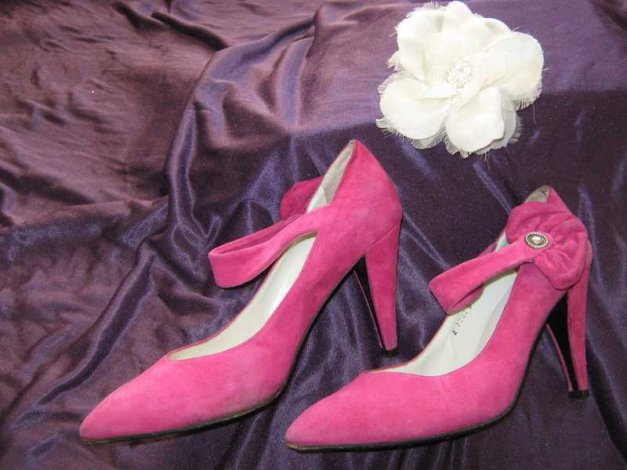 NEUw VINTAGE Echt-Leder Salsa Pumps  Schuhe mit Seitensteg 