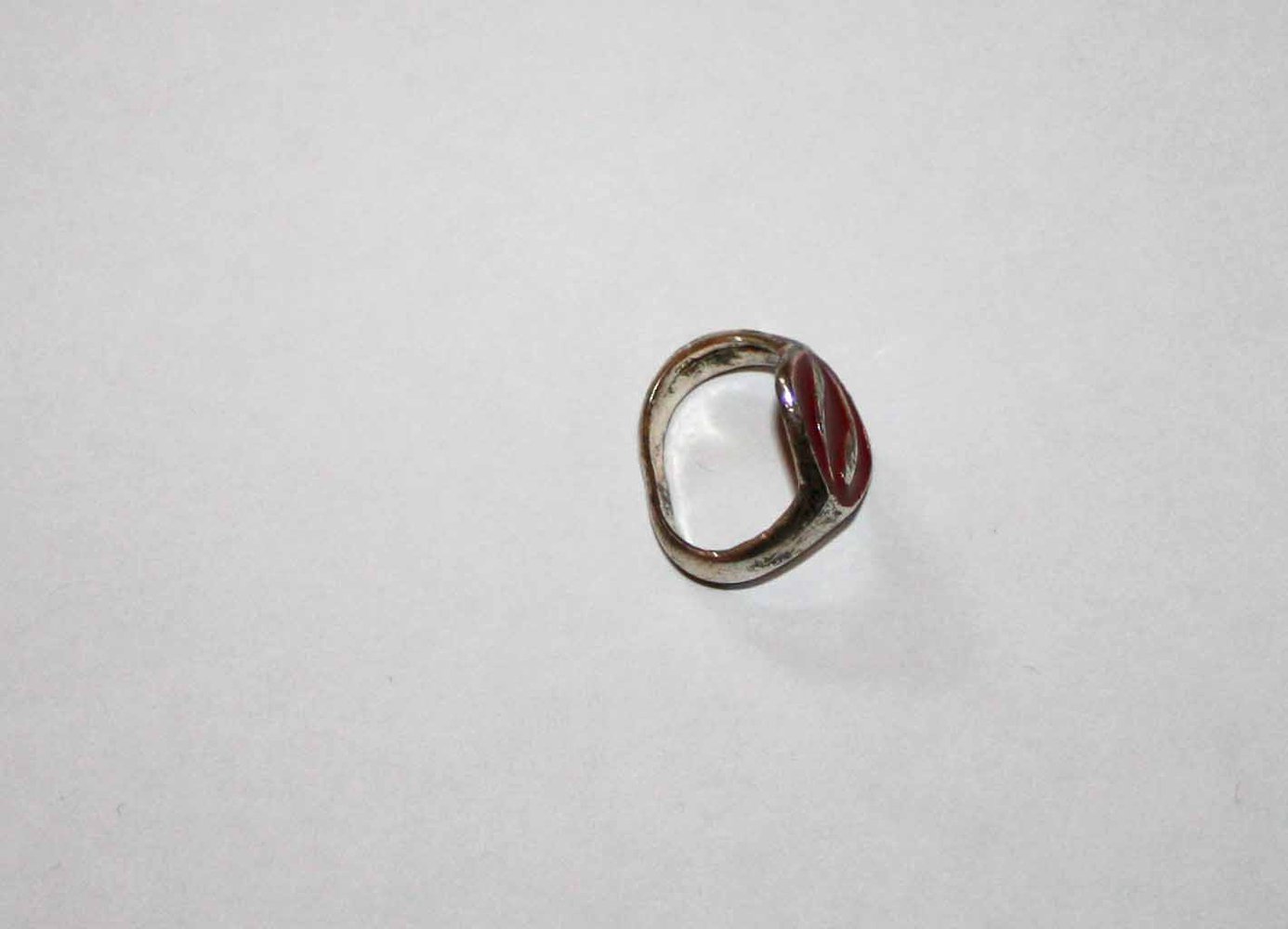 Süßer Ring für den kleinen Finger
