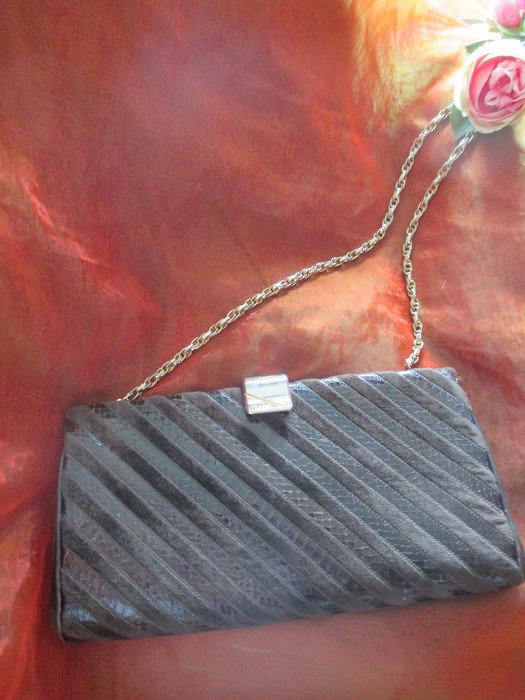 Original VINTAGE * Kroko Velours- Leder * Clutch * Tasche mit Goldkette * dunkel- braun *
