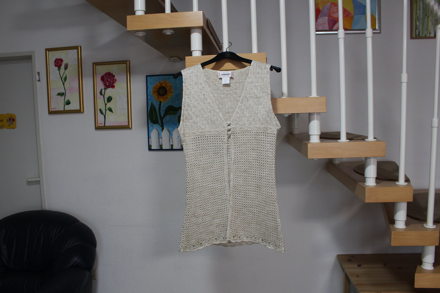 354. Neue lange Strickweste von Damart/Frankreich, Gr. 38, beige