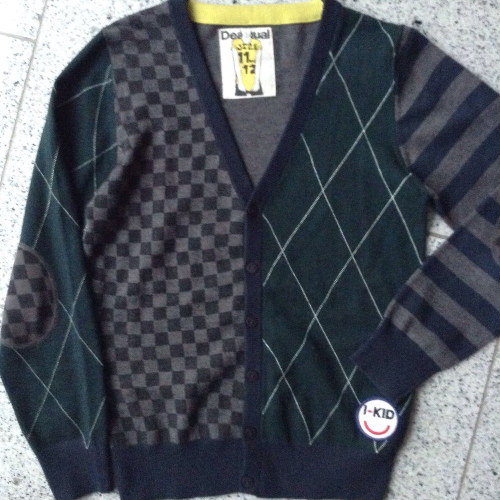Cooler Desigual Cardigan Gr.152 wie neu 
