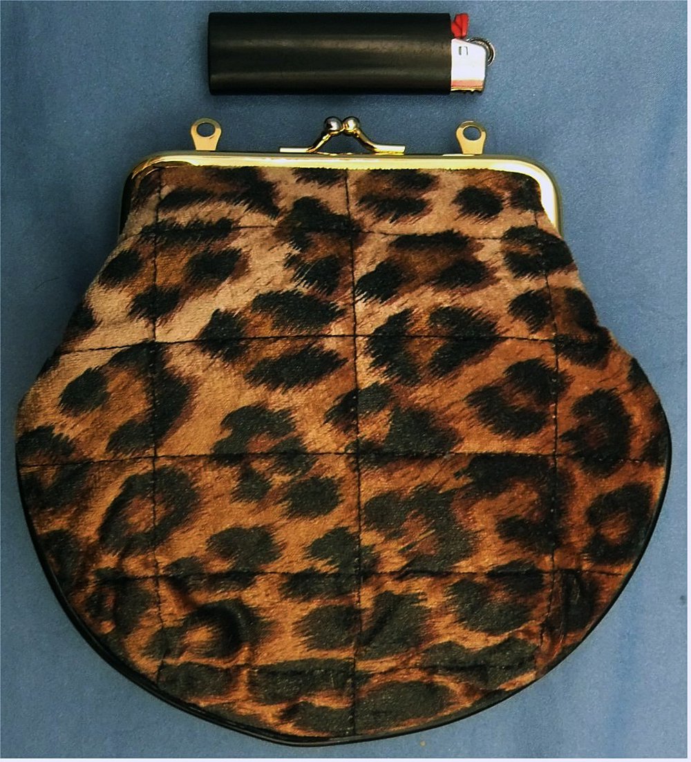 Kleine süße Damen-Handtasche / Kosmetik-Täschchen von Picard - Im Leoparden-Look  