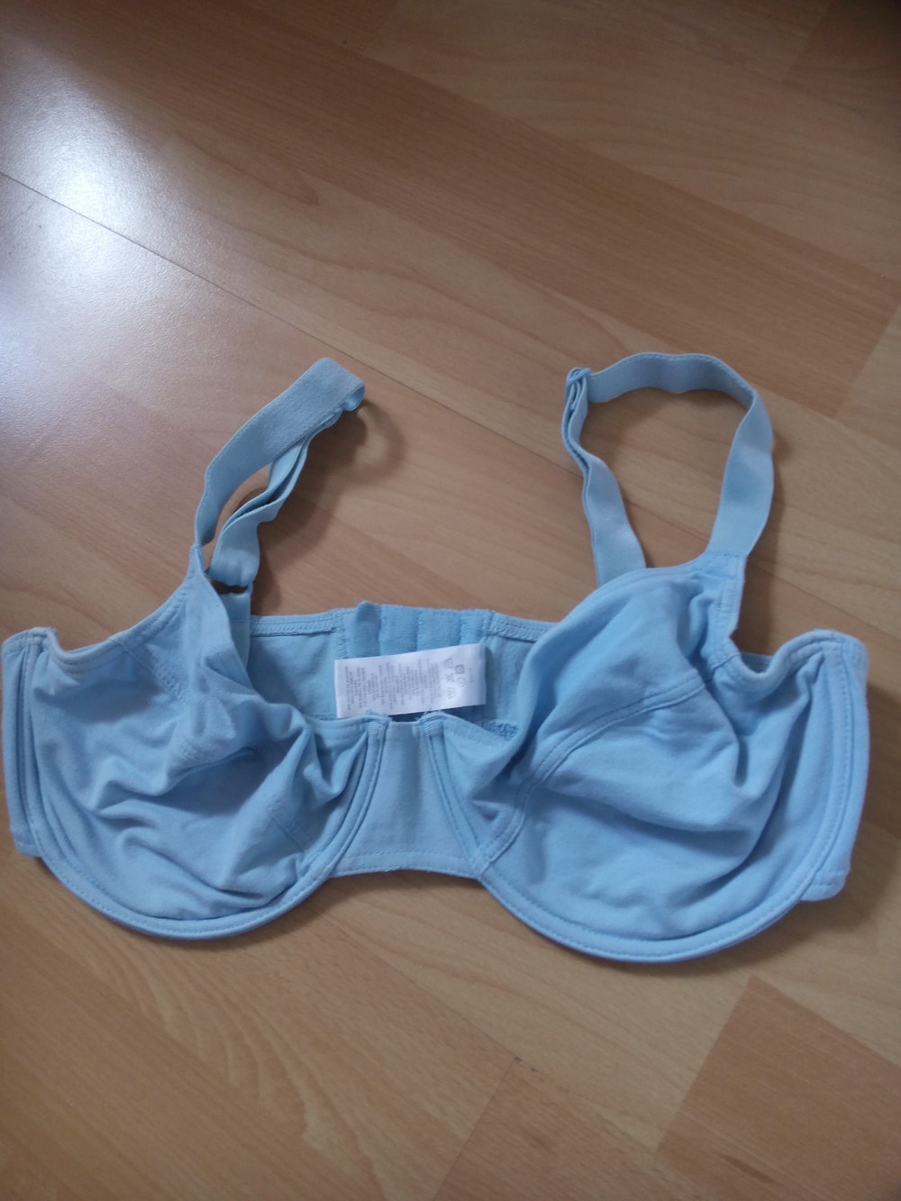 75 D hellblauer BH