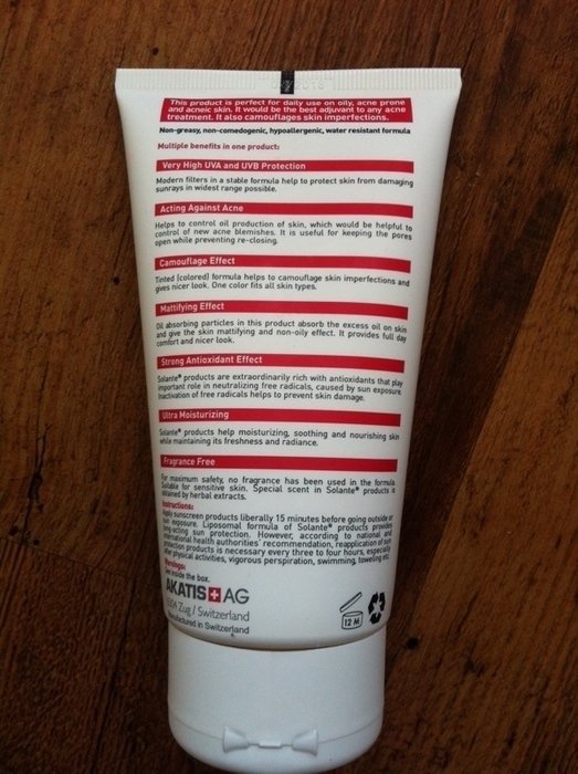 Solante Acnes Tinted SPF 50, 150ml, Sonnencreme für Akneanfällige Haut, getönt
