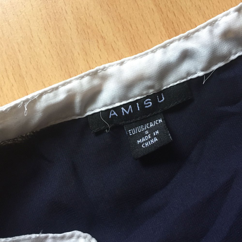 Dunkelblaue Bluse