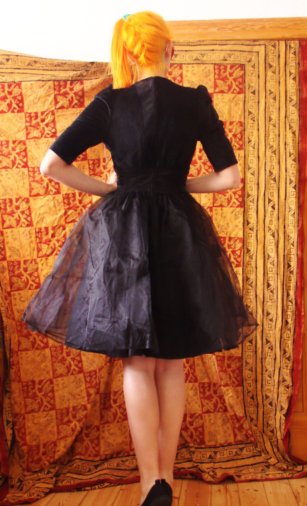 Schwarzes Prinzessinenkleid Gr. XL L Samt Tüllrock Petticoat retro Gothic