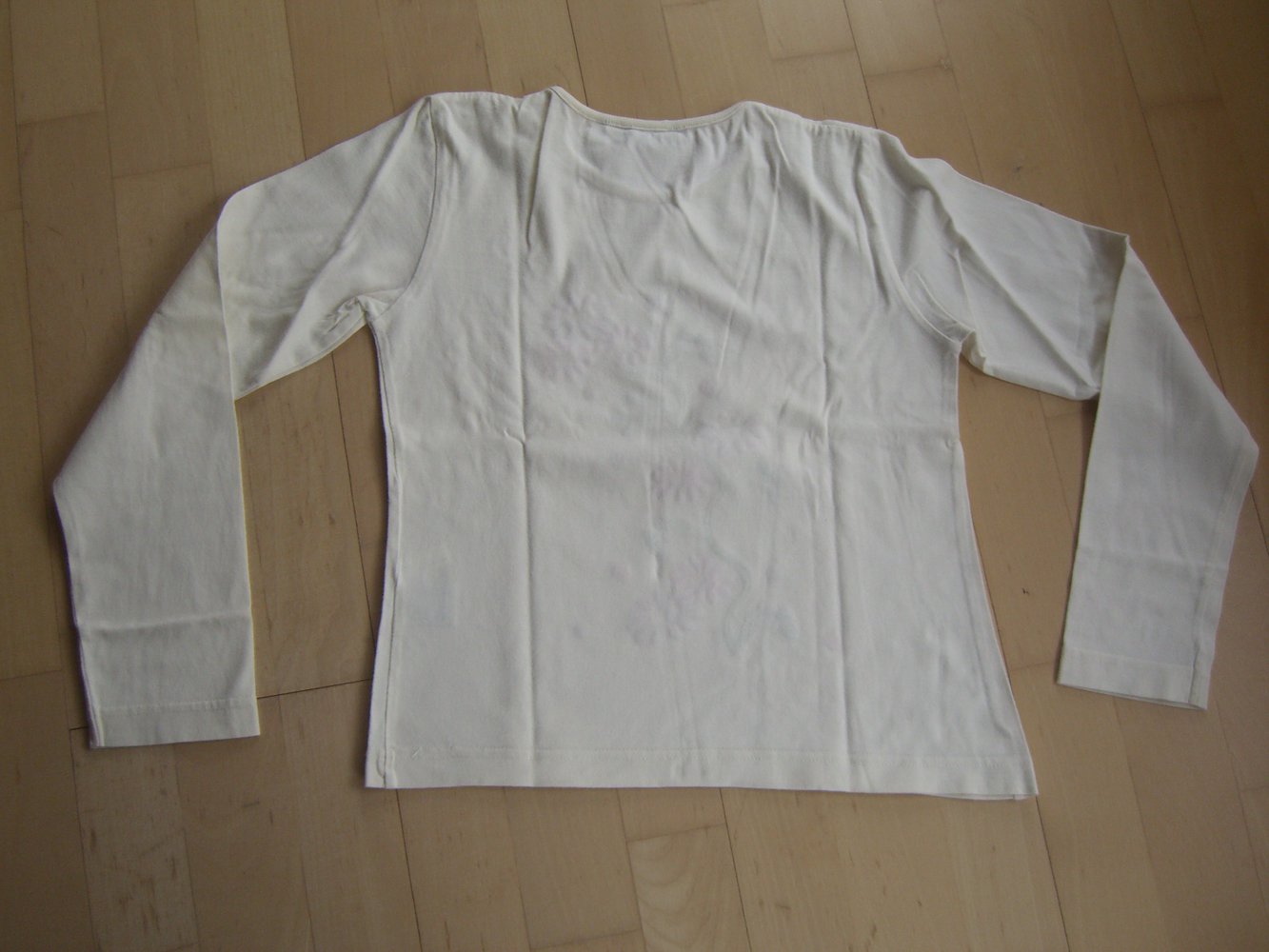 Süßes Langarmshirt mit bestickten Blumen