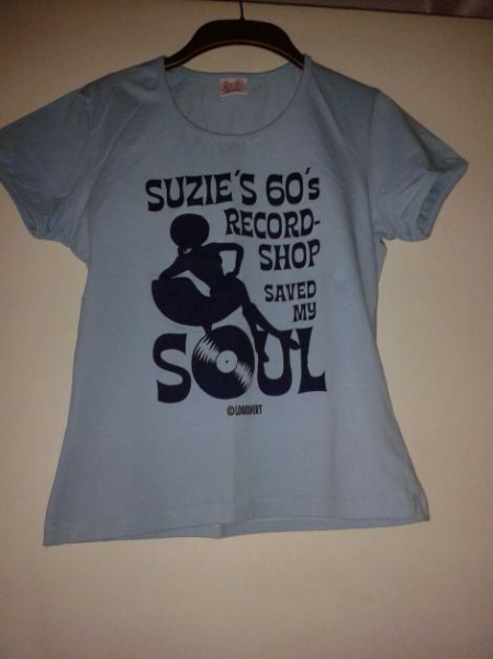 Blaues T-Shirt mit Spruch