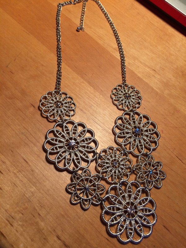 Schöne silberne Statement Kette