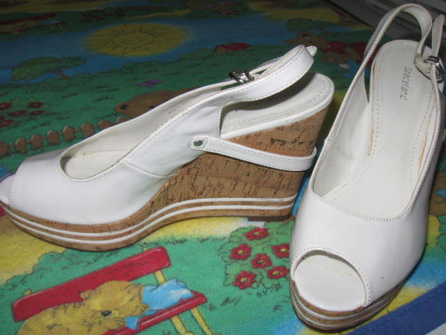 *** Neu ~ Super ~ Bequem ~ Keilabsatz ~ Slingbacks ***