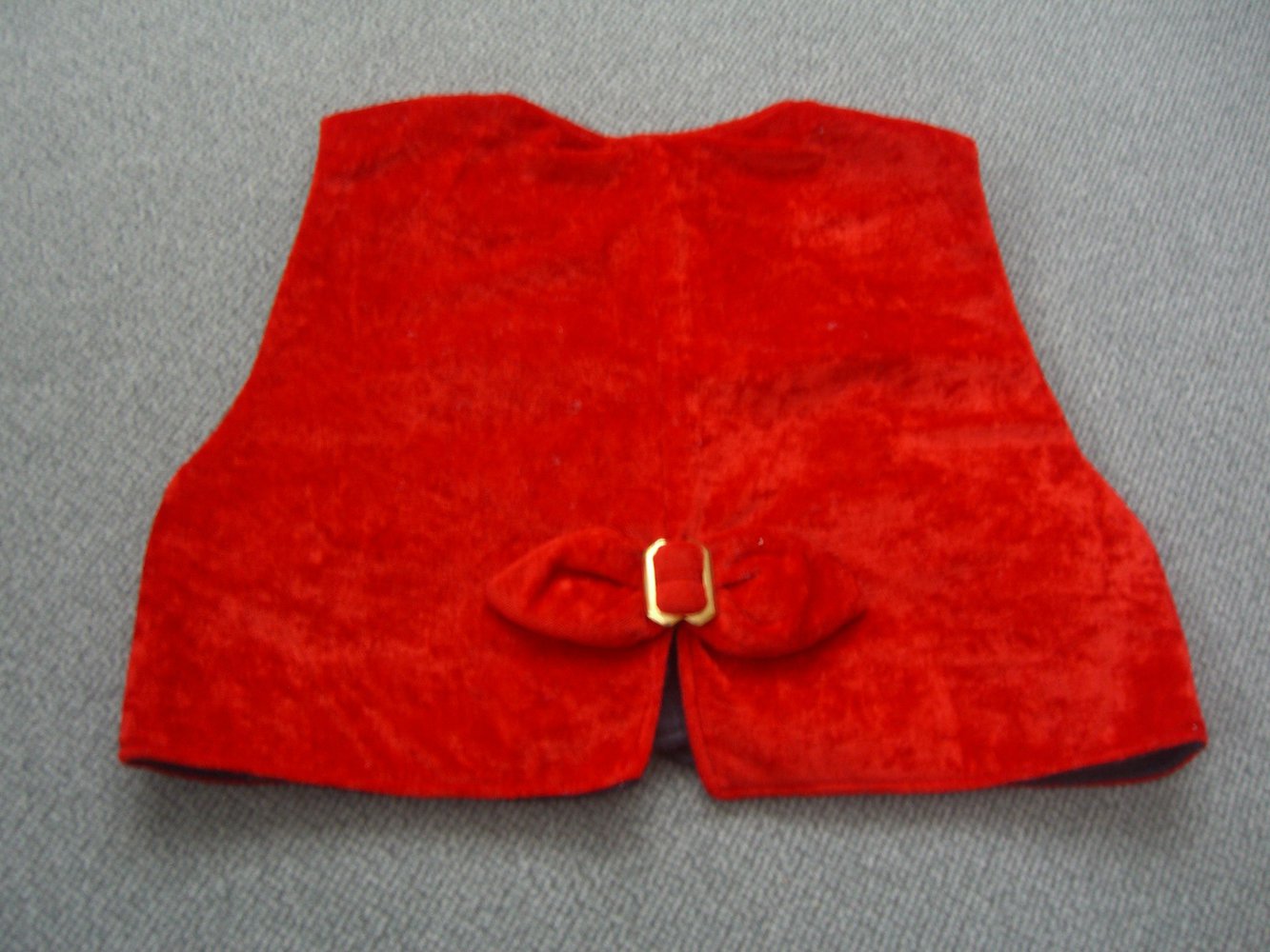 Rote Weste/ schwarze Weste