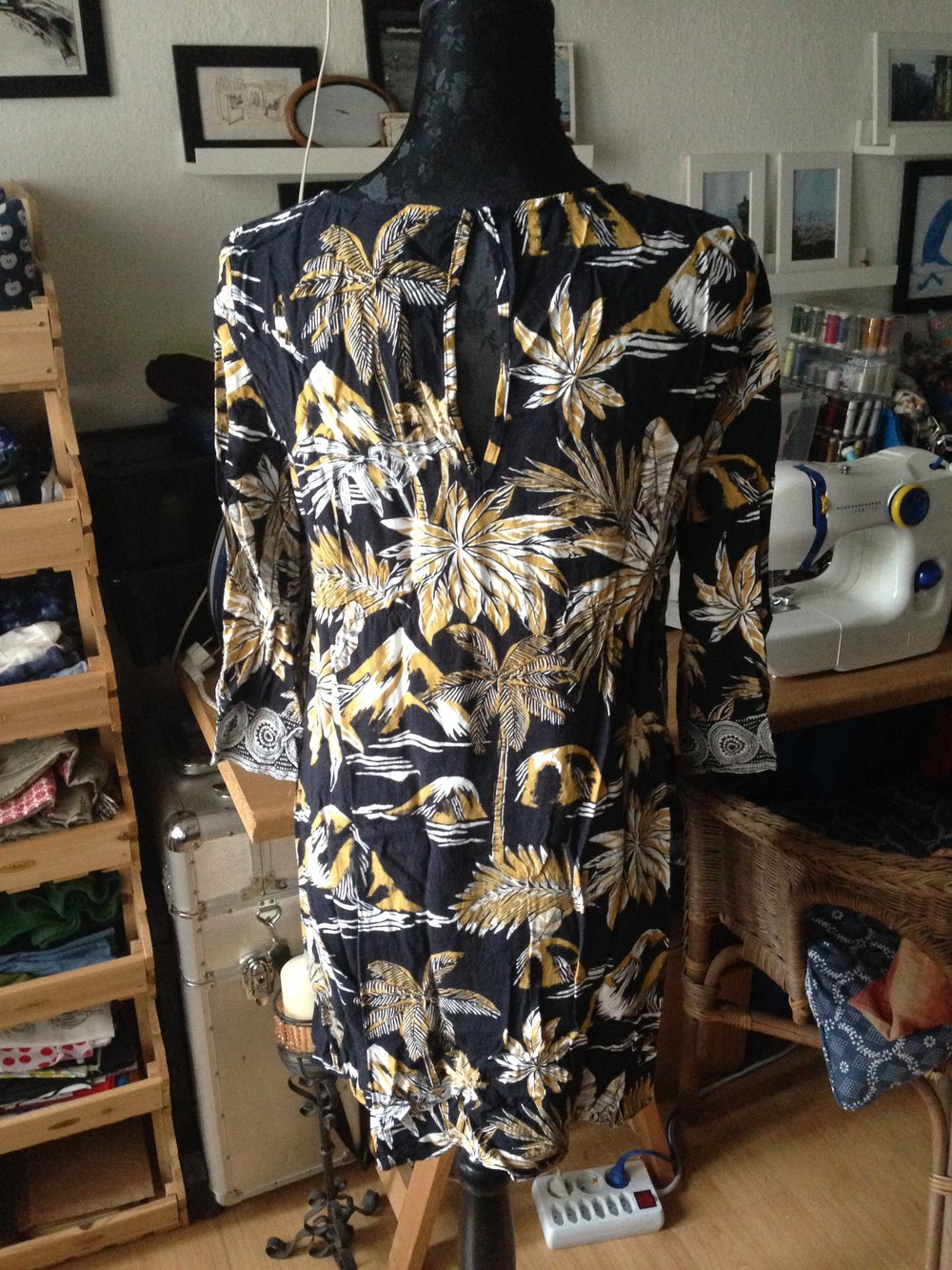 Gemustertes Kleid 